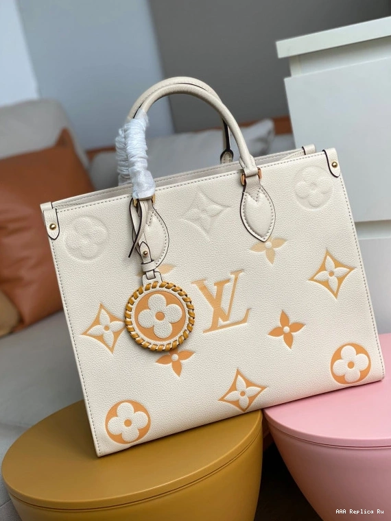 AAA Pruses Bags MM ONTHEGO LOUIS VUITTON 0723
